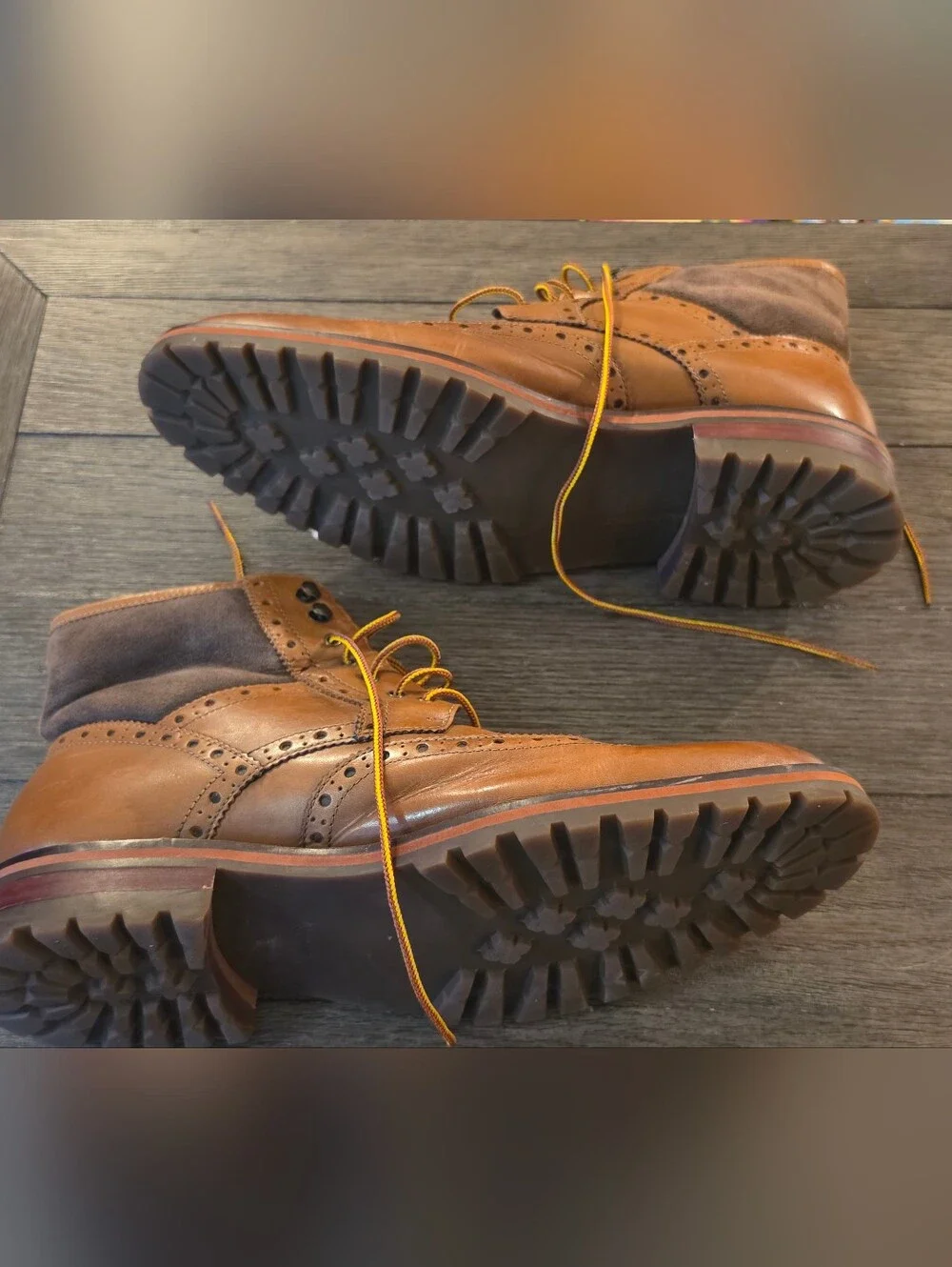 Johnston & Murphy Brown Leather Chukka Boots
